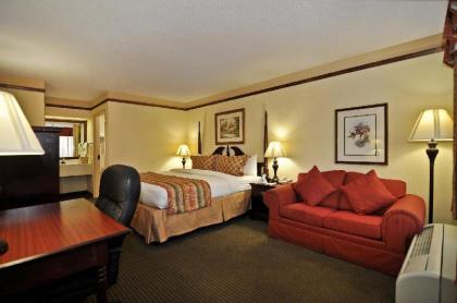 Best Western Colonial Inn - image 15