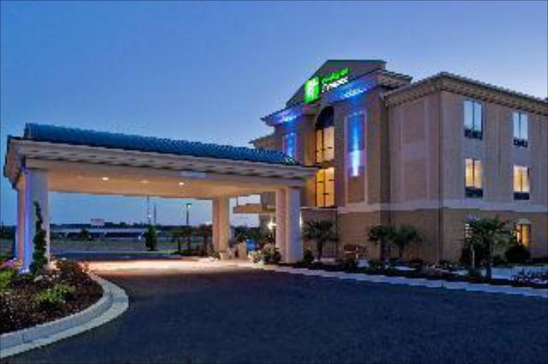 Holiday Inn Express Hotel & Suites Cordele North - main image