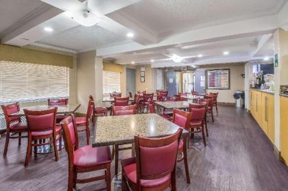 Quality Inn & Suites Corinth West - image 10