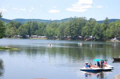 Alpine Lake Lakefront Park Model 4 - image 9