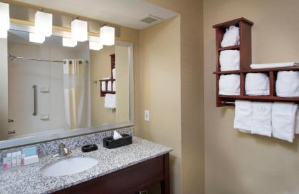 Hampton Inn Cornelia - image 15