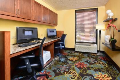 Hampton Inn Charlotte/Cornelius - image 13