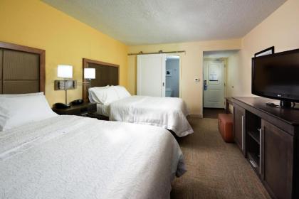 Hampton Inn Charlotte/Cornelius - image 2