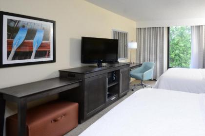 Hampton Inn Charlotte/Cornelius - image 3