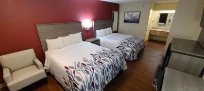 Econo Lodge  Suites Lake Norman North Carolina