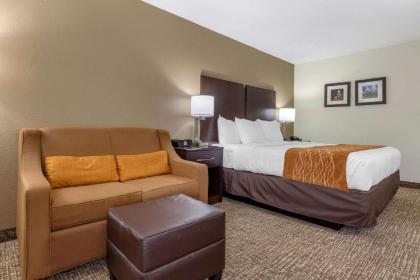 Comfort Inn & Suites Lake Norman - image 11