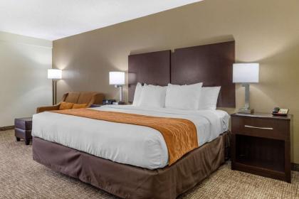 Comfort Inn & Suites Lake Norman - image 9