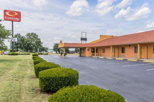 Econo Lodge Cornersville - main image