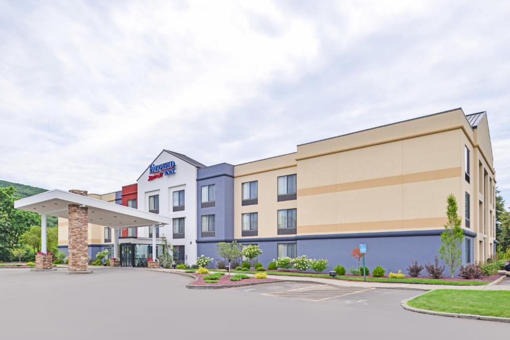 Fairfield Inn Corning Riverside - main image