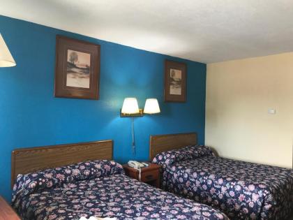 Parkview Motel - image 15