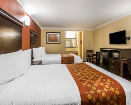 Rodeway Inn & Suites Corona - image 2