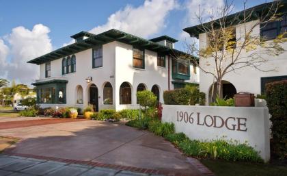 1906 Lodge Coronado 