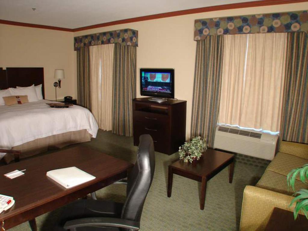 Hampton Inn & Suites Corpus Christi I-37 - Navigation Boulevard - main image