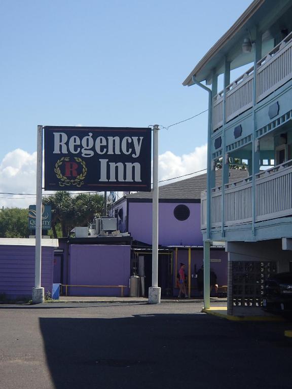 Regency Inn Motel by the Beach - main image