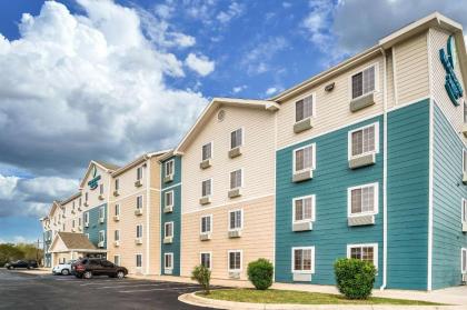 WoodSpring Suites Corpus Christi - image 2