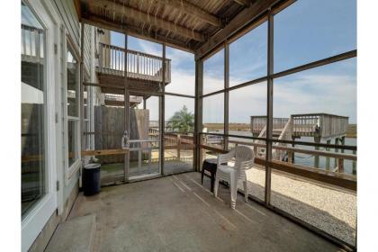 Waterfront Getaway Unit K by Padre Escapes - image 4