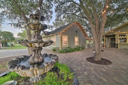 Casa de Samuel - Patio Fountain and Outdoor Kitchen - image 3