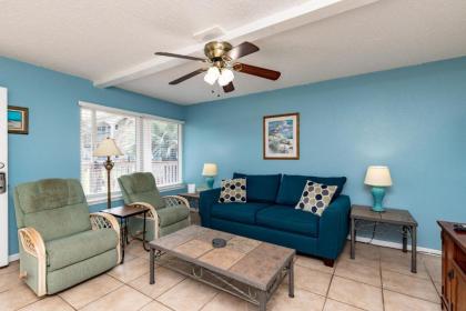 Surfside 121 by Padre Escapes - image 1