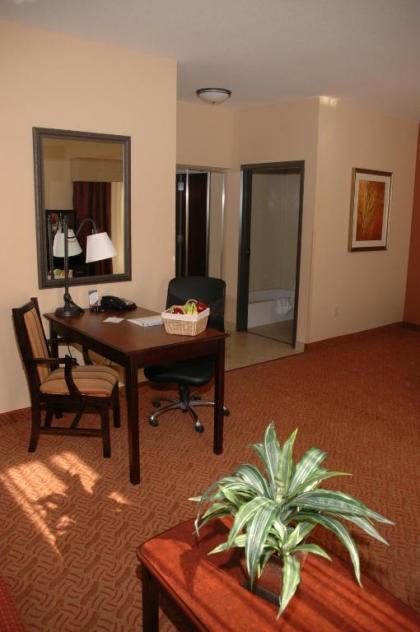 Hampton Inn & Suites Corsicana - image 12