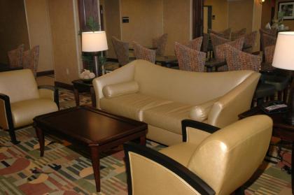 Hampton Inn & Suites Corsicana - image 4