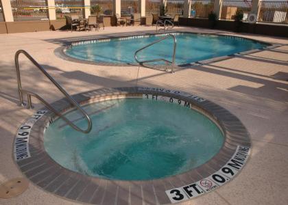 Hampton Inn & Suites Corsicana - image 9