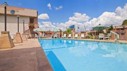 Best Western Turquoise Inn And Suites - image 4