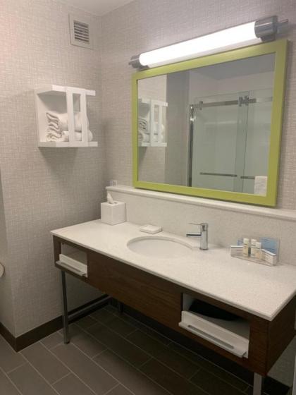 Hampton Inn Cortland - image 10