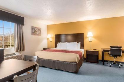 Econo Lodge Inn & Suites Corvallis - image 12