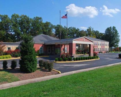 Clarion Pointe by Choice Hotels Corydon Indiana