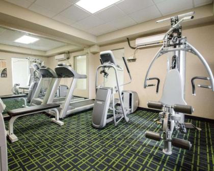 Clarion Pointe by Choice Hotels Corydon - image 9