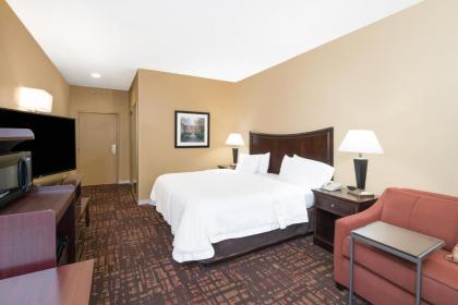 Hampton Inn Corydon - image 10