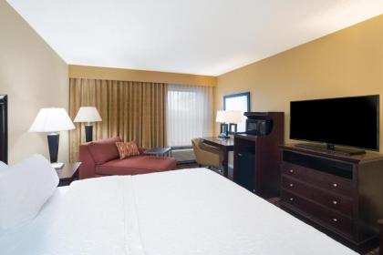 Hampton Inn Corydon - image 13