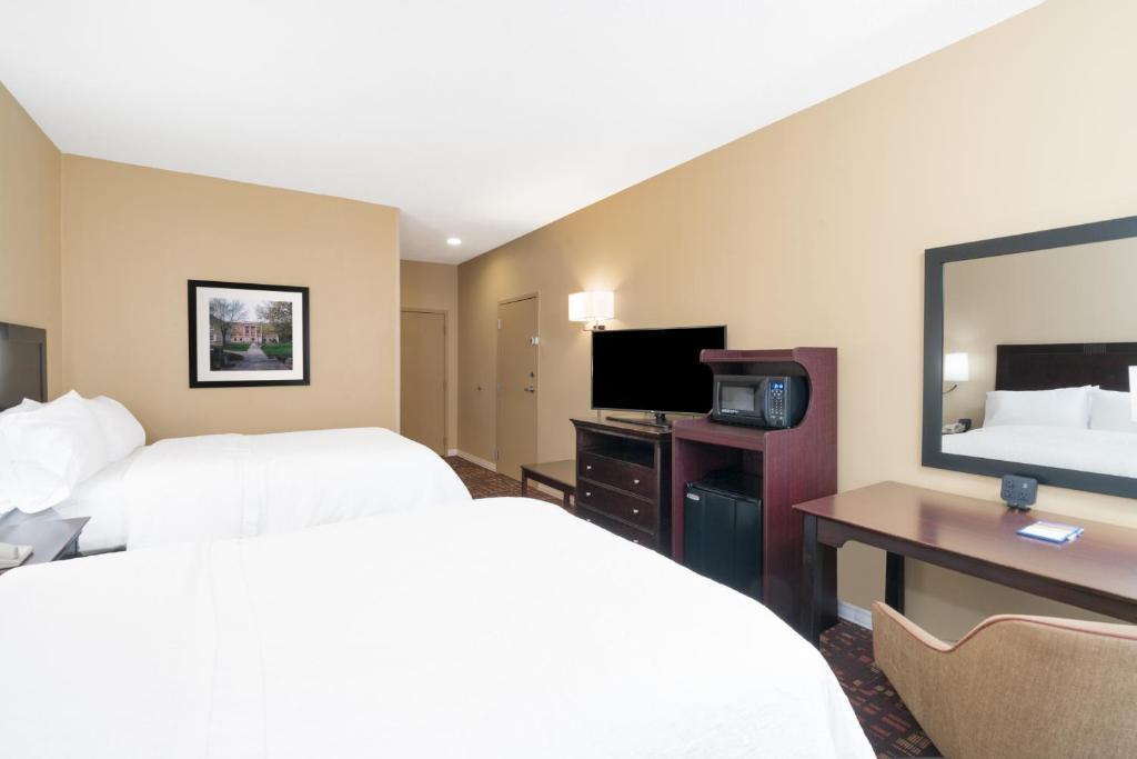 Hampton Inn Corydon - image 5