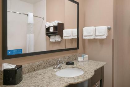 Hampton Inn Corydon - image 7