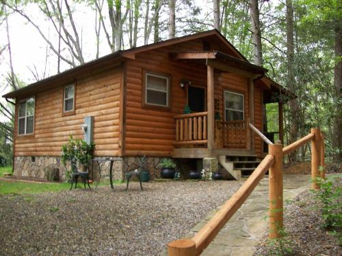 Garden of Eden Cabins - image 3