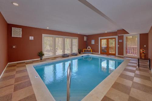 Sweet Tranquility Pool Lodge - main image