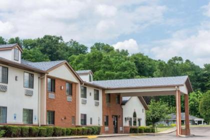 Super 8 by Wyndham Coshocton Roscoe Village Coshocton