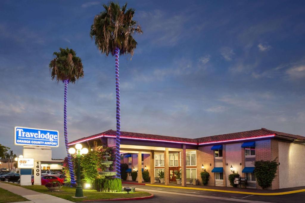 Travelodge by Wyndham Orange County Airport/ Costa Mesa - main image