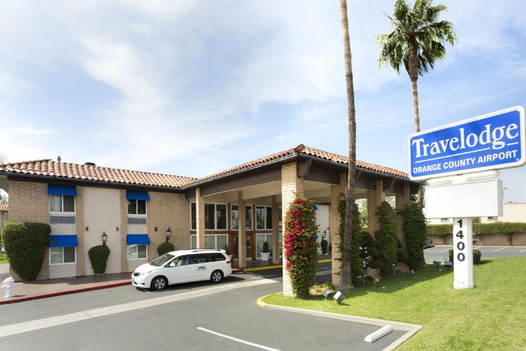 Travelodge by Wyndham Orange County Airport/ Costa Mesa - image 3