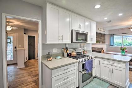 Costa Mesa Family Home Near Beaches and Disney! - image 10