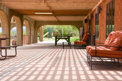 Verde Valley Studio Park Model Cabin 16 - image 8