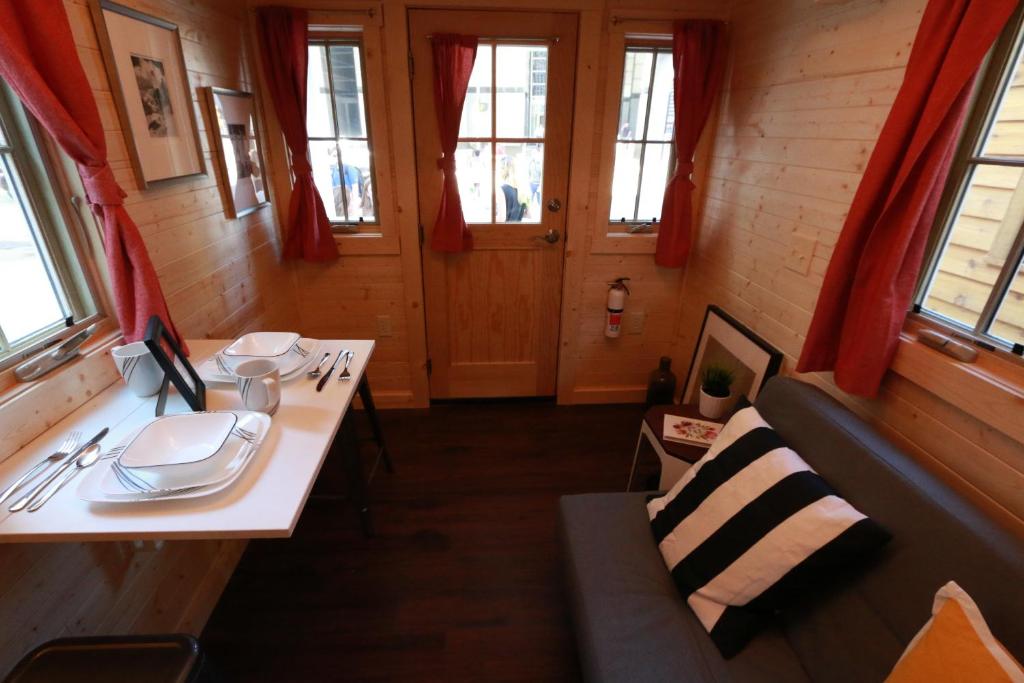 Verde Valley Tiny House 18 - image 3