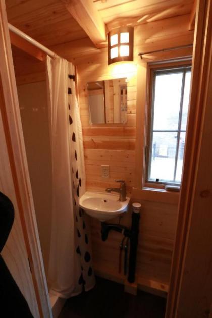 Verde Valley Tiny House 18 - image 9