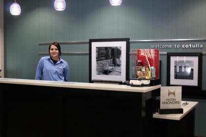 Hampton Inn Cotulla - image 8