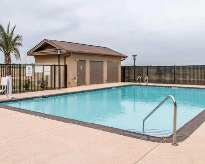 MainStay Suites Cotulla - image 7