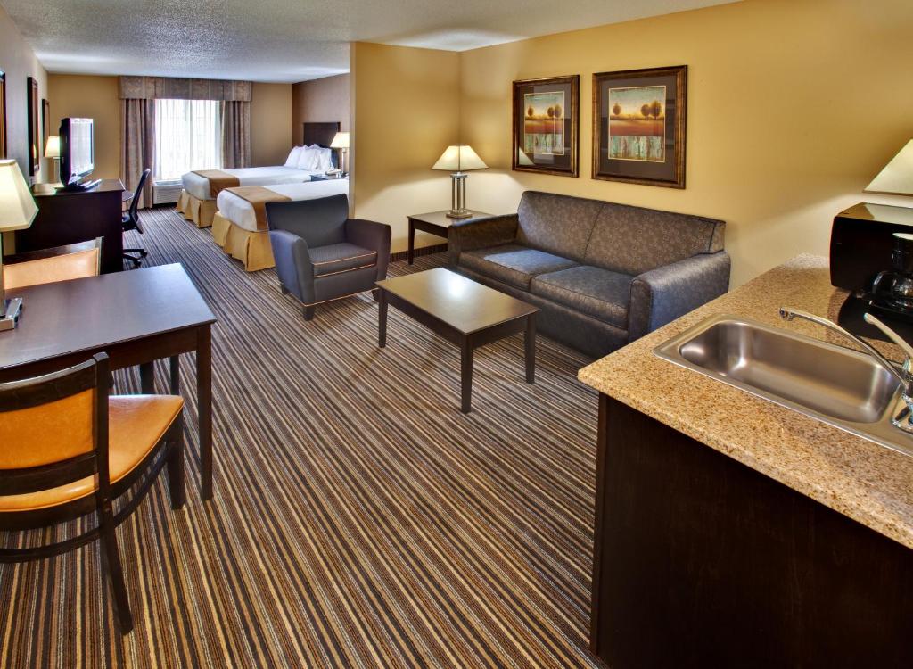 Holiday Inn Express Hotel & Suites Council Bluffs - Convention Center Area an IHG Hotel - image 6