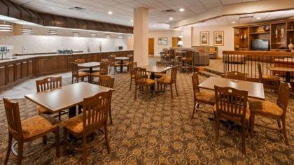 Best Western Crossroads of the Bluffs - image 13