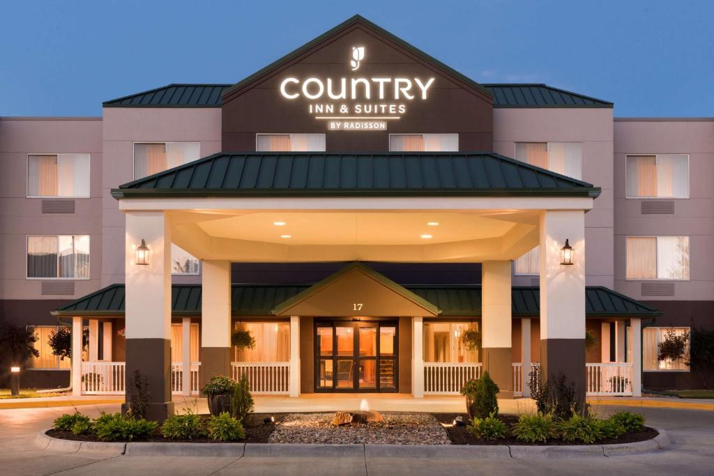 Country Inn & Suites by Radisson Council Bluffs IA - main image