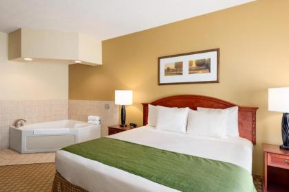 Country Inn & Suites by Radisson Council Bluffs IA - image 15