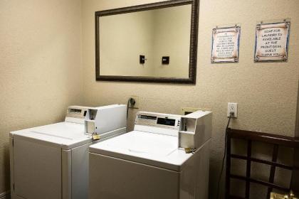 Red Roof Inn & Suites Omaha - Council Bluffs - image 3